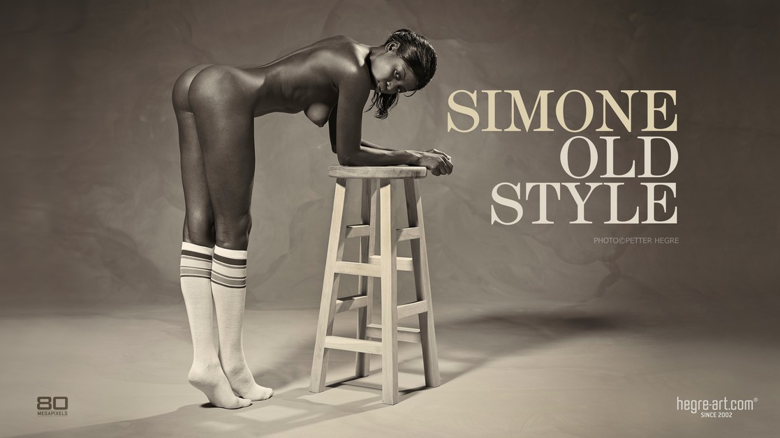 Simone Old Style-Hegre art Poster