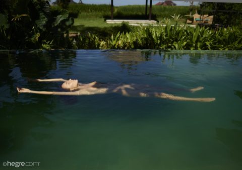 clover naked pool art HegreArt 2